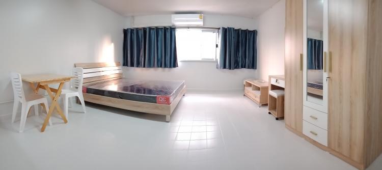 ให้เช่าห้อง
ห้องเล็กด้านนอก อาคาร T6 ชั้น 3
