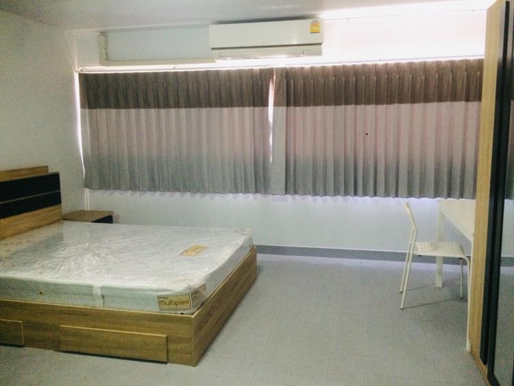 ให้เช่าห้อง 
 ห้องเล็กด้านนอก อาคาร C2 ชั้น 7