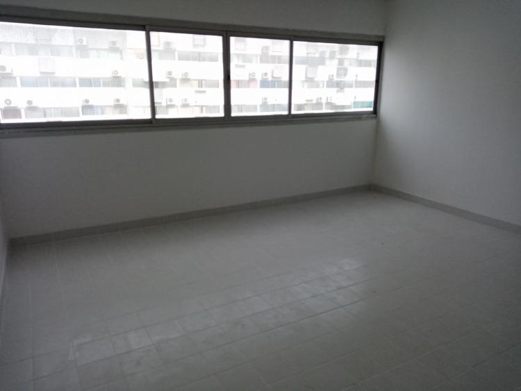 ขายห้อง ห้องขนาดกลางด้านนอก อาคาร C7 ชั้น 13