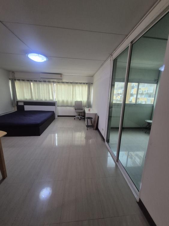 ให้เช่าห้อง 
 ห้องขนาดกลางด้านใน อาคาร C3 ชั้น 10