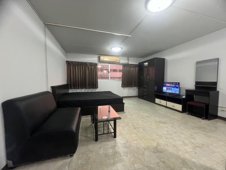 ให้เช่าห้อง 
 ห้องเล็กด้านนอก อาคาร T5 ชั้น 12